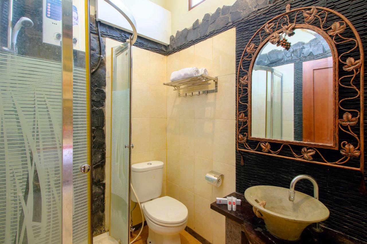 Oyo 1195 The Doctor'S Guest House Syariah Kejayan Екстериор снимка