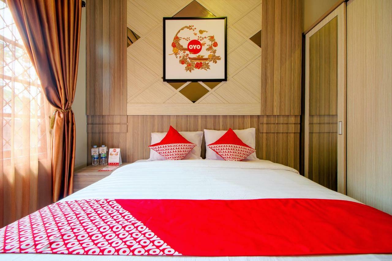 Oyo 1195 The Doctor'S Guest House Syariah Kejayan Екстериор снимка