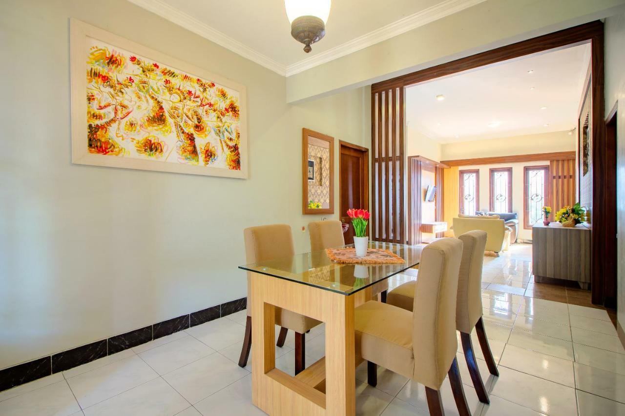 Oyo 1195 The Doctor'S Guest House Syariah Kejayan Екстериор снимка